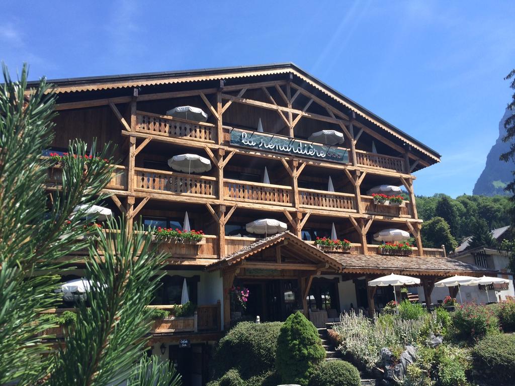 Residence Hoteliere La Renardiere Samoens Bagian luar foto