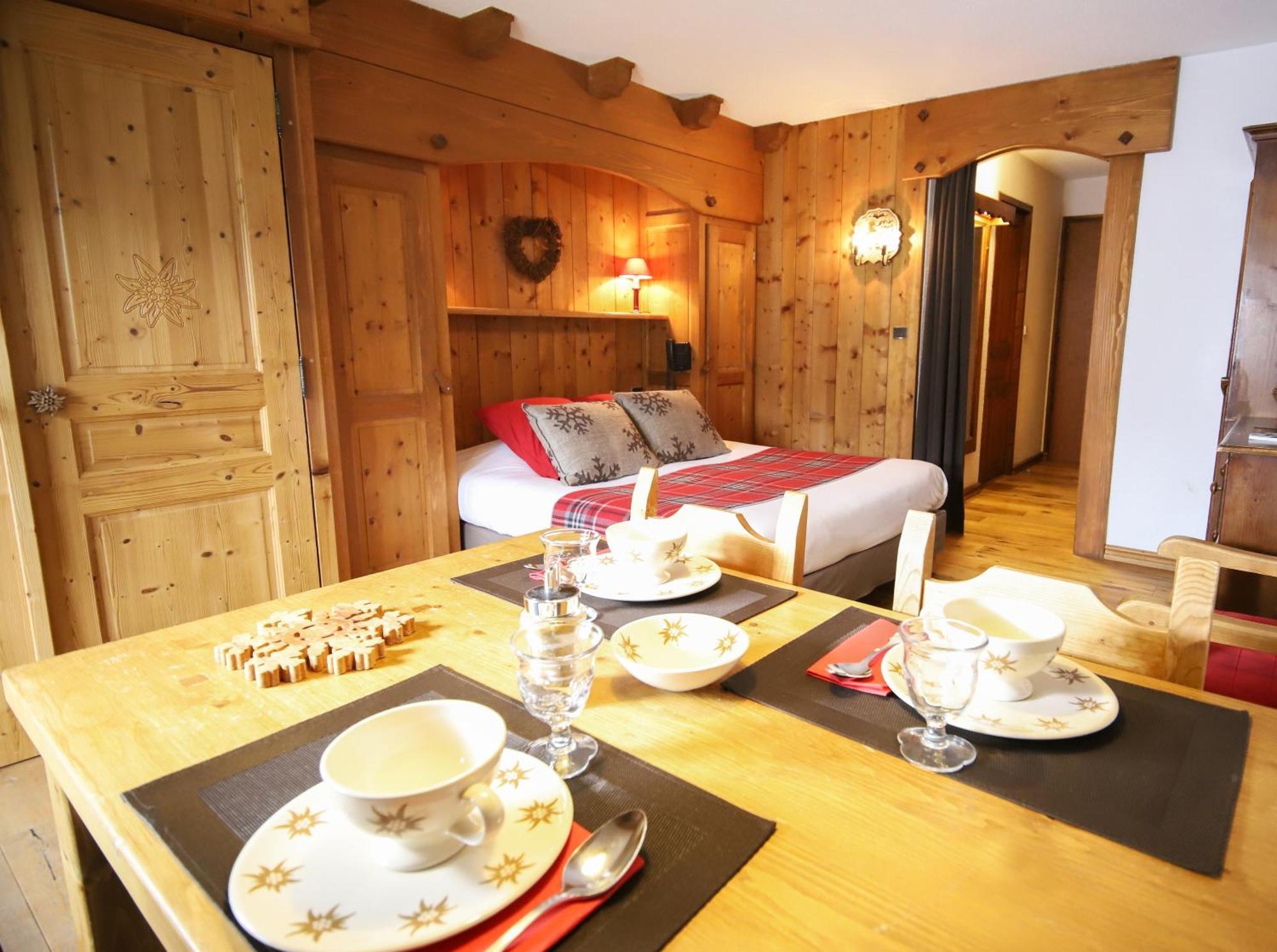 Residence Hoteliere La Renardiere Samoens Bagian luar foto